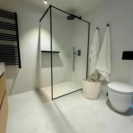 Luxury Ocean View At Foxos Apartman Major